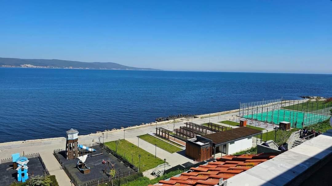 Хоризонт Apartment Nesebar Exterior photo